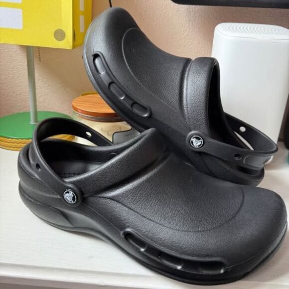 Crocs Black Slip Resistant Bistro Clogs Mens 10 Women's 12 Slip On Work Shoes - Picture 1 of 5